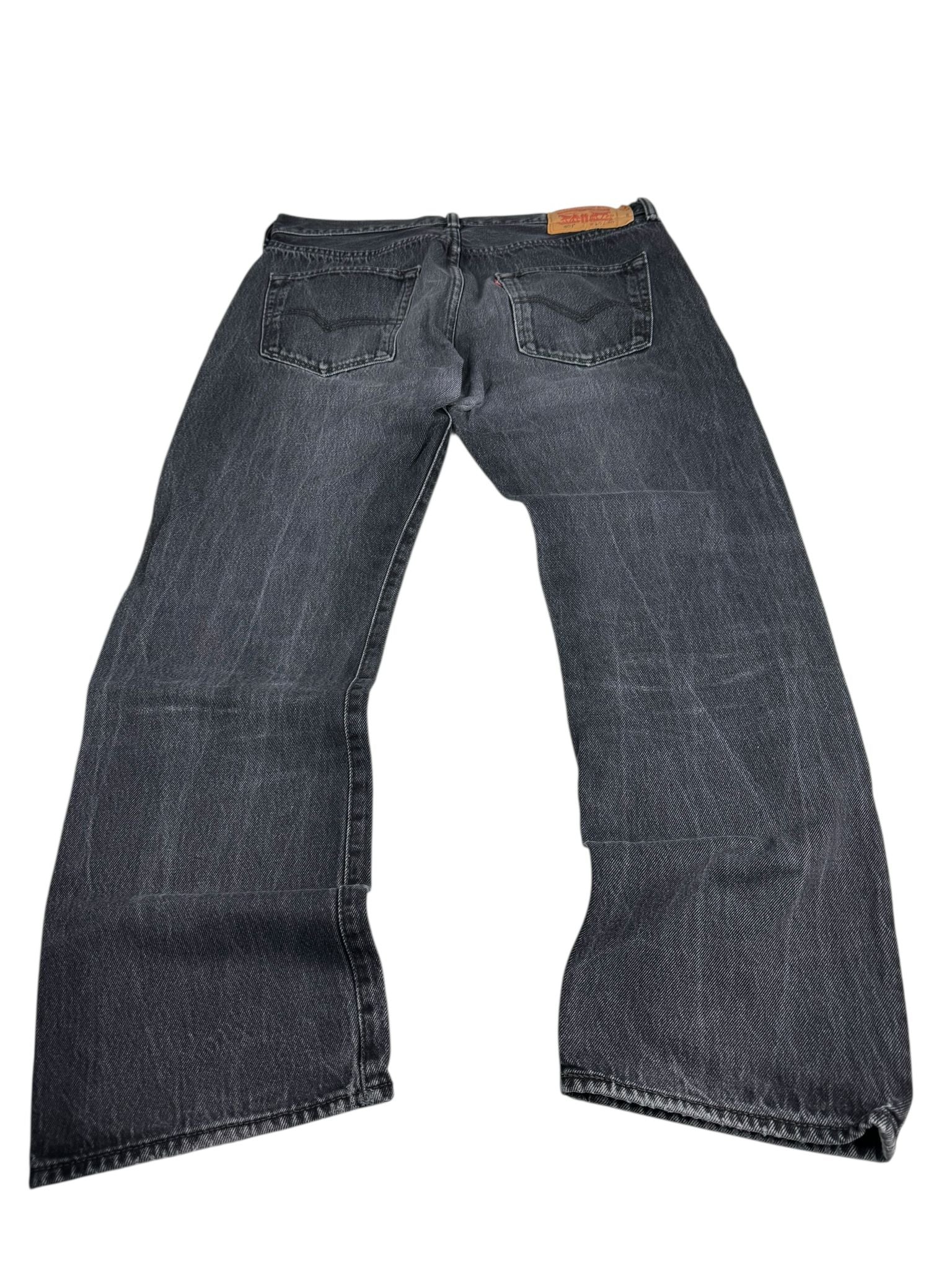 Levis Jeans 501 (M)